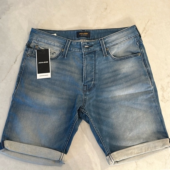 Jack and Jones NWT Men’s Jean Shorts - Picture 1 of 6